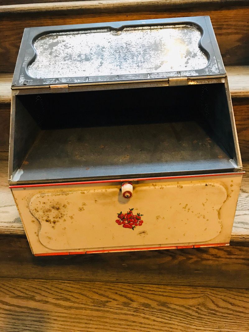 Retro Bread Box